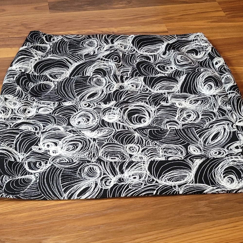 Women's Pencil Skirt | Size 3 XL